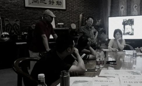 深圳標派視覺-位于設計之都深圳市寶安區福永,專業從事企業品牌形象設計與研究的深圳設計公司，我們為寶安、福永、西鄉、沙井、松崗、公明、石巖、南山、羅湖、觀瀾、龍華、光明、大浪、坂田等地區的客戶提供專業品牌VI策劃設計，餐飲VI設計，品牌商標設計注冊，寶安畫冊設計，寶安VI設計，福永VI設計，福永LOG