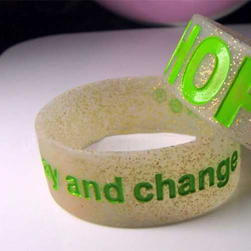 深圳利勇安灌膠 深圳利勇安灌膠